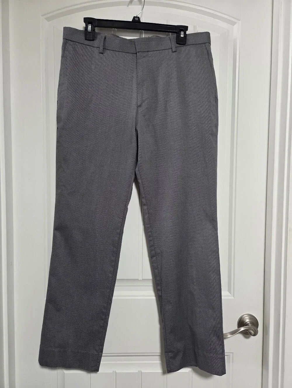 Banana Republic Gray Men's Chinos | 33 X 30